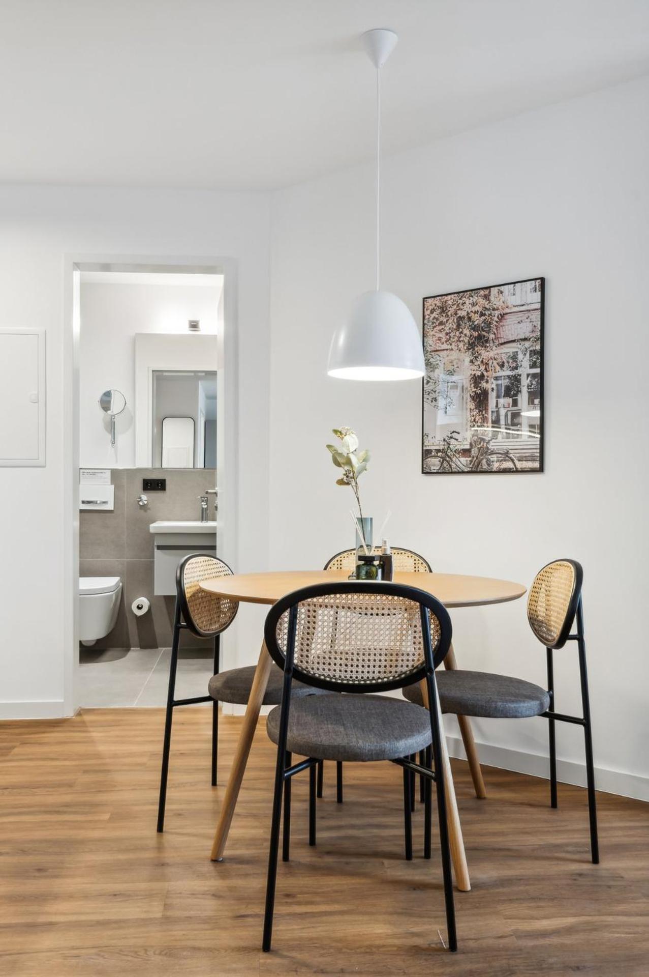 Limehome Oberhausen Paul-Reusch-Str Rum bild