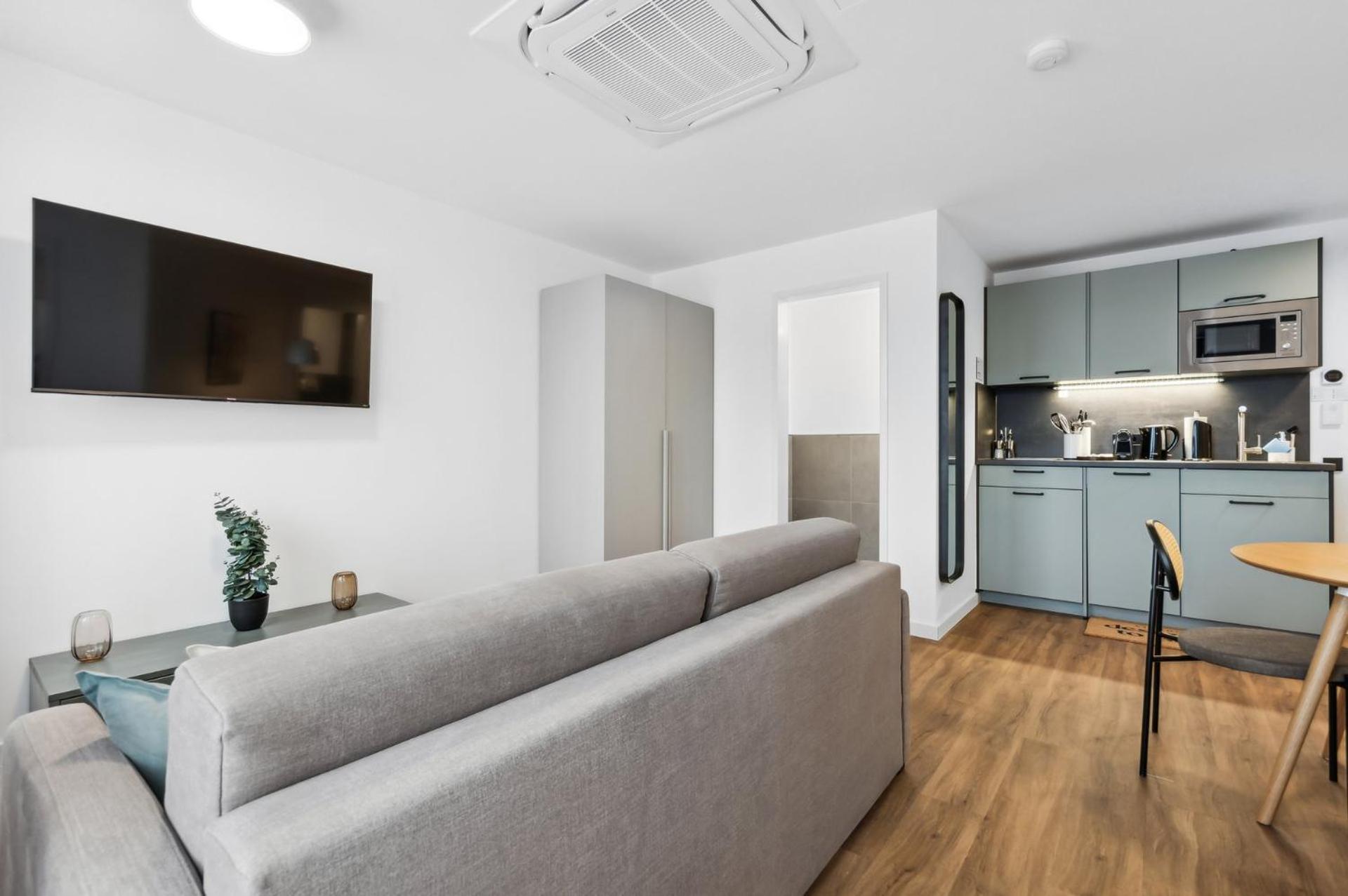 Limehome Oberhausen Paul-Reusch-Str Rum bild